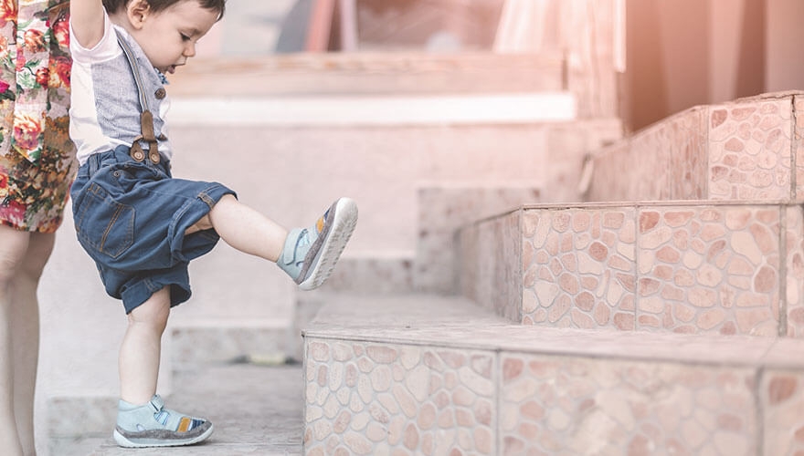 4 ways to make a real impact early in the SME purchase journey image