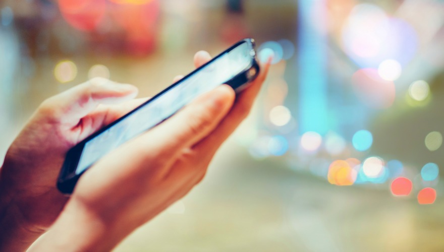Mobile ad spending forecasted at £7 billion in 2017